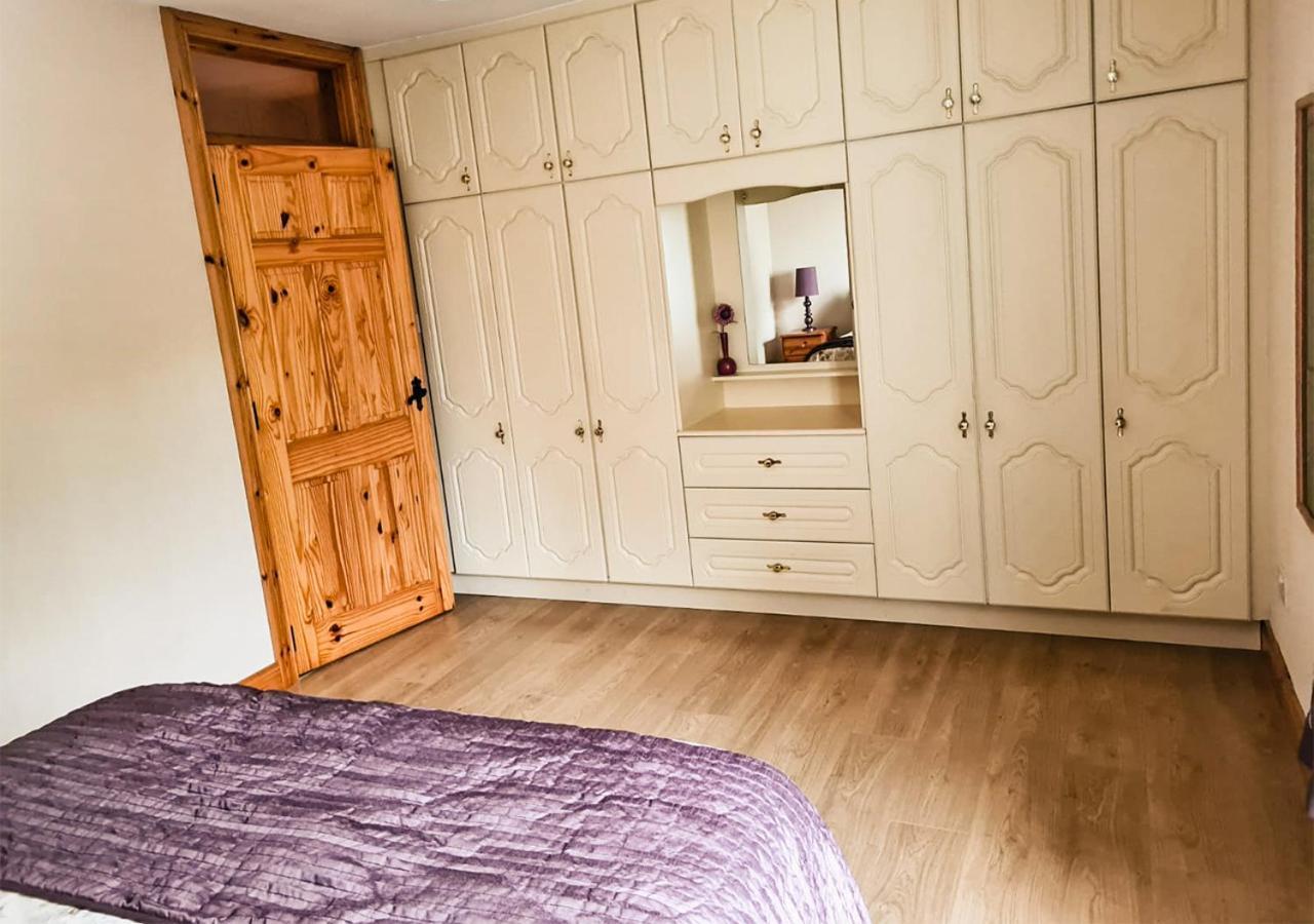 Moat Holiday Rental Lisnaskea エクステリア 写真