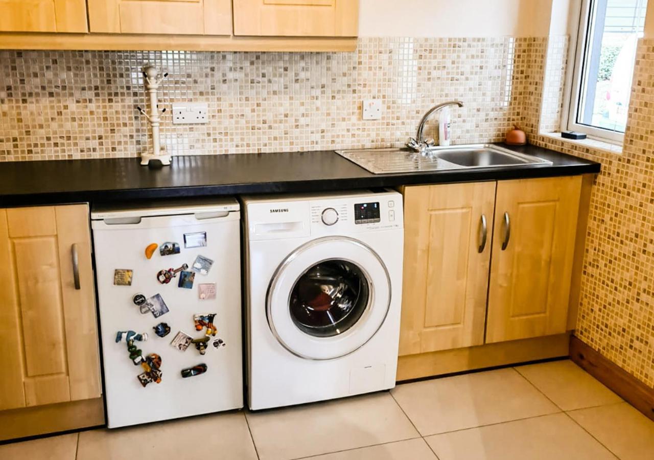 Moat Holiday Rental Lisnaskea エクステリア 写真