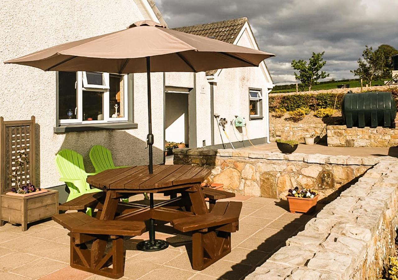 Moat Holiday Rental Lisnaskea エクステリア 写真