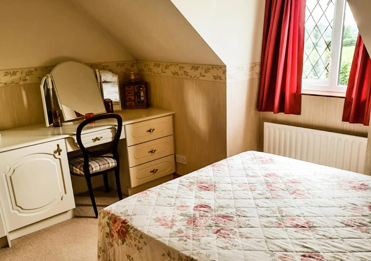 Moat Holiday Rental Lisnaskea エクステリア 写真