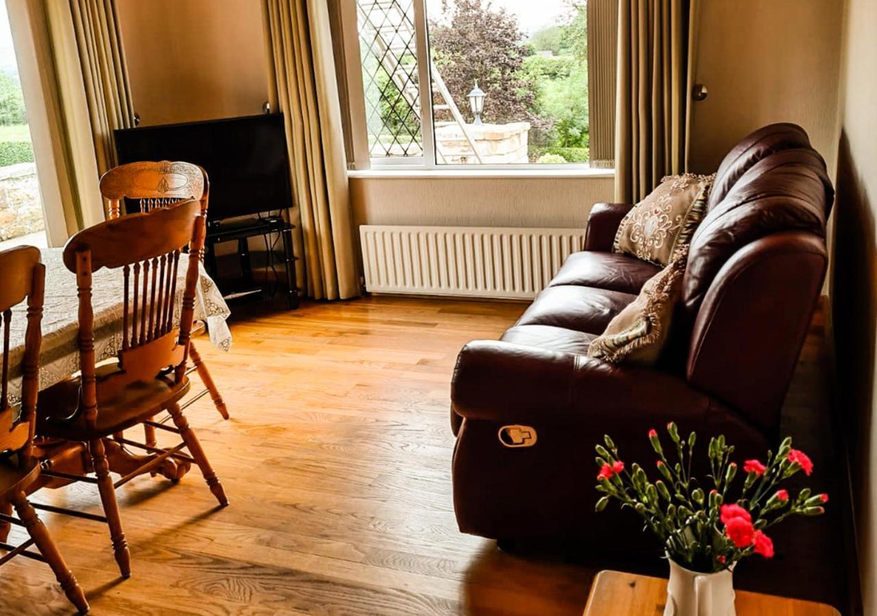 Moat Holiday Rental Lisnaskea エクステリア 写真
