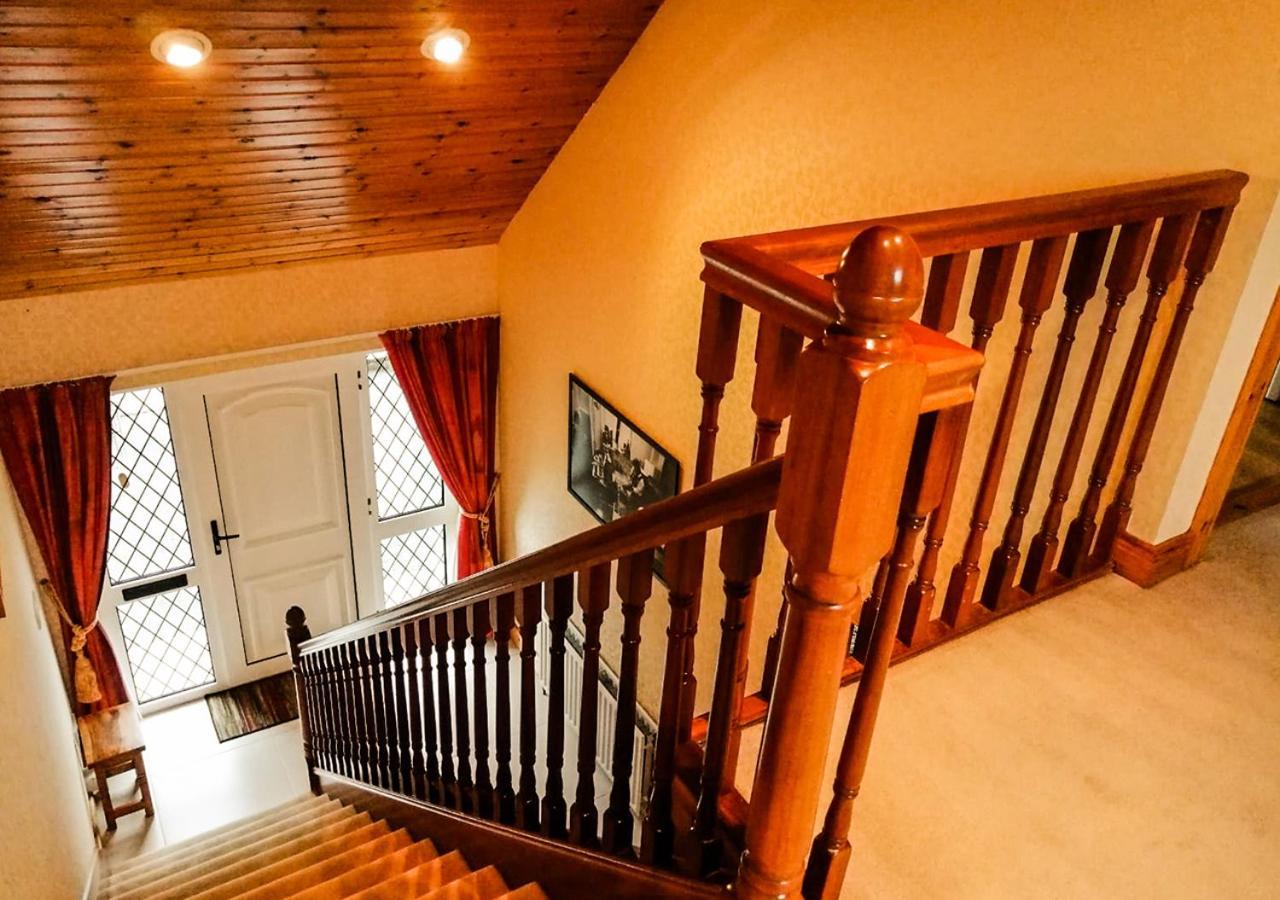 Moat Holiday Rental Lisnaskea エクステリア 写真